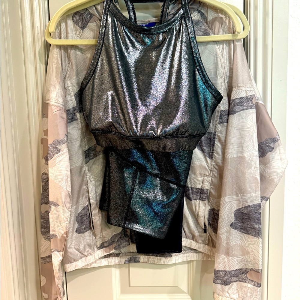 WORKOUT BUNDLE METALLIC AND SHIMMER JACKET LEGGINGS BRA VINTAGE JOYLAB MED